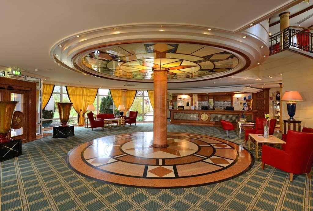 The Monarch Hotel Bad Gögging Beltér fotó